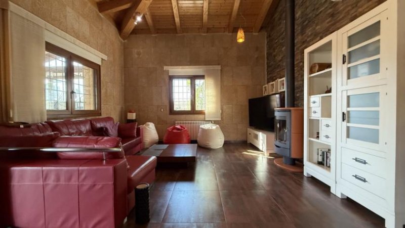 Els Poblets Exklusive Villa im mediterranen Stil, die Luxus, Energieeffizienz und hochwertige Materialien vereint Haus kaufen