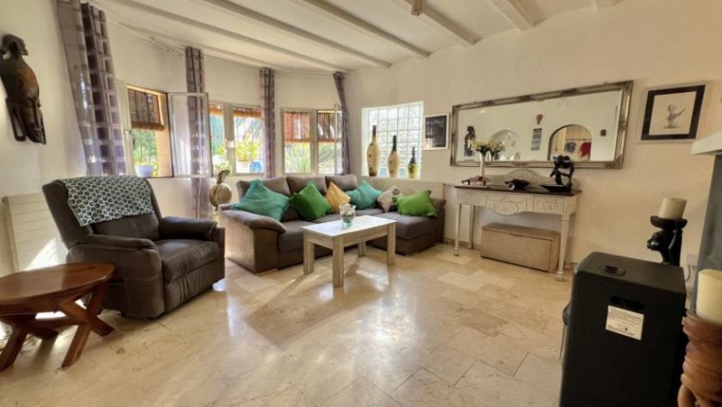 Els Poblets Gemütliche Villa mit 3 Schlafzimmern und Pool in ruhiger Lage Haus kaufen