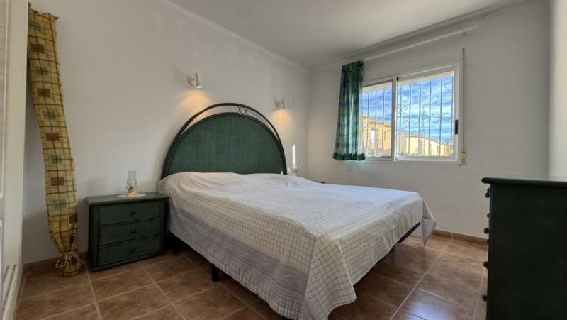 Els Poblets Sonnige 3 Schlafzimmer-Villa mit Pool Haus kaufen