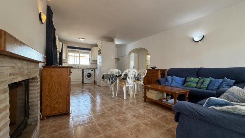 Els Poblets Sonnige 3 Schlafzimmer-Villa mit Pool Haus kaufen