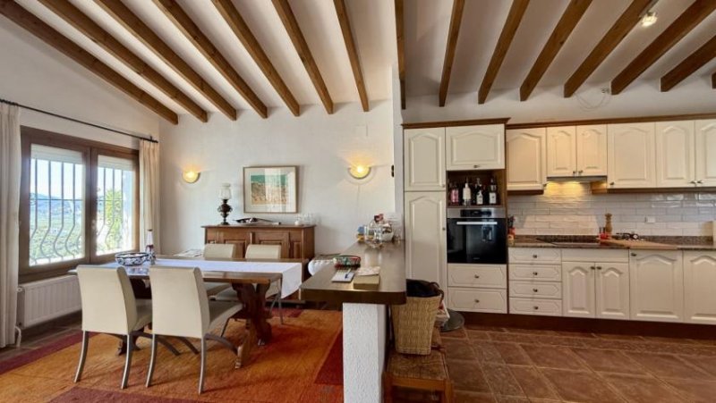 Monte Pego Ebenerdige, top ausgestattete Villa mit 3 Schlafzimmern, Wintersonne und Privatsphäre Haus kaufen