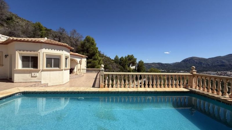 Pego 2 Schlafzimmer Villa mit Pool in ruhige und naturnaher Lage am Monte Mostalla Haus kaufen
