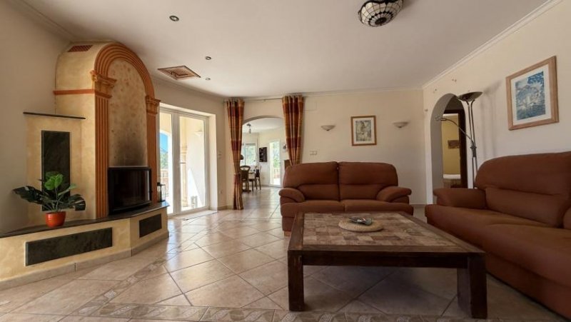 Pego 2 Schlafzimmer Villa mit Pool in ruhige und naturnaher Lage am Monte Mostalla Haus kaufen