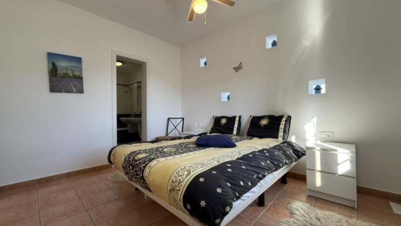 Pego-Monte Pego Ebenerdiges Sonnenhaus am Monte Pego mit Pool und Terrasse Haus kaufen