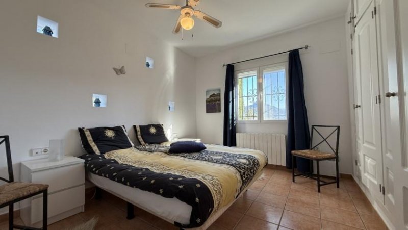 Pego-Monte Pego Ebenerdiges Sonnenhaus am Monte Pego mit Pool und Terrasse Haus kaufen