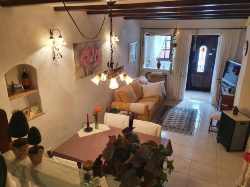 Sagra Typisch spanisches Stadthaus mit 2 Schlafzimmern im Ortskern von Sagra Haus kaufen