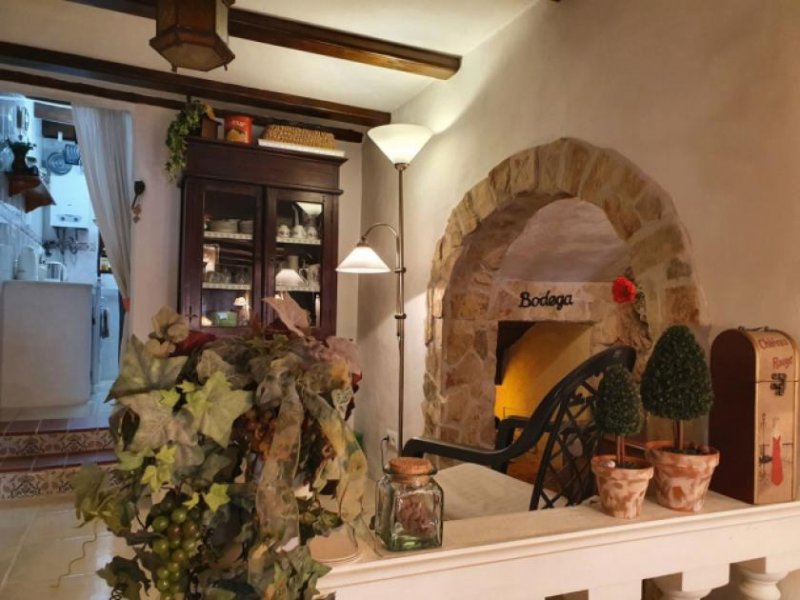 Sagra Typisch spanisches Stadthaus mit 2 Schlafzimmern im Ortskern von Sagra Haus kaufen