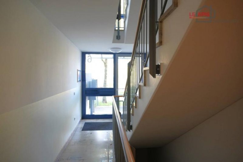 Leipzig SCHICKE DG-3-RWG MIT BALKON, EBK, BAD UND TG-STELLPL. IM BELIEBTEN STADTTEIL LEIPZIG-LAUSEN Wohnung kaufen