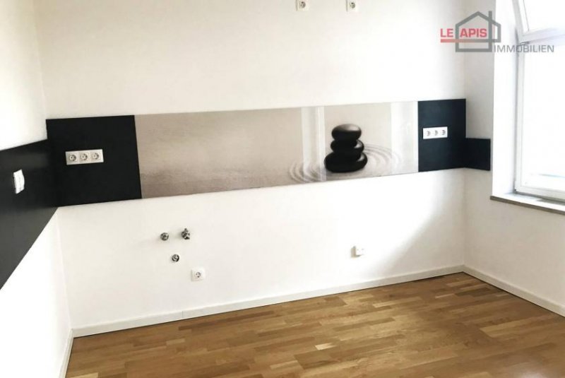 Leipzig STILVOLLE EG-HOCHP.-4-RWG M. HOCHW. AUSSTATTUNG, 2 BK, TERRASSE, G-WC U. 3 AR IM LPZ. SPECKGÜRTEL Wohnung kaufen