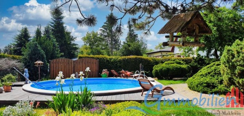 Leipzig Ein Paradies für Genießer: Traumhaus mit Pool und Sauna in Leipzig-Mölkau auf großem Grundstück in ruhiger Seitenstraße