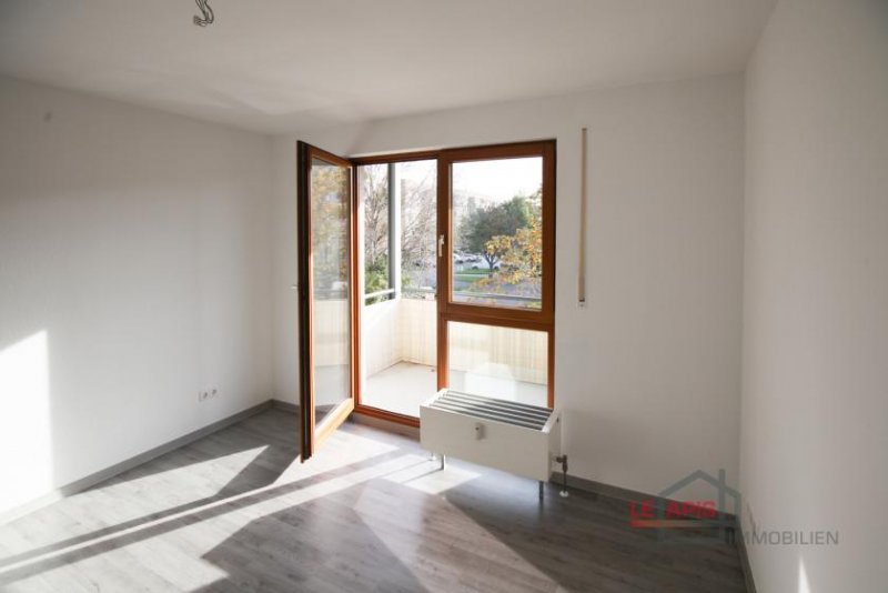 Leipzig +++PFIFFIGE 2-RWG MIT BALKON IN ATTRAKTIVER LAGE VON LEIPZIG-PAUNSDORF+++ Wohnung kaufen