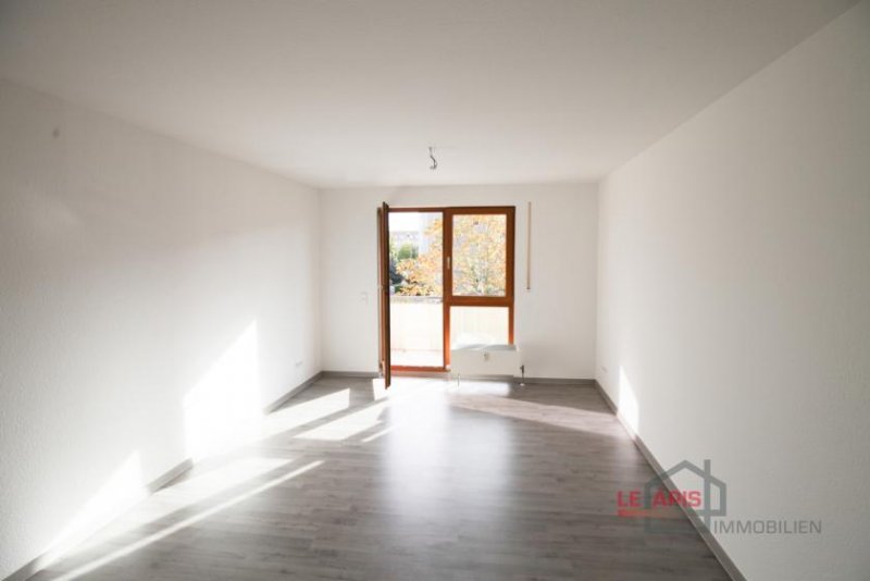 Leipzig +++PFIFFIGE 2-RWG MIT BALKON IN ATTRAKTIVER LAGE VON LEIPZIG-PAUNSDORF+++ Wohnung kaufen