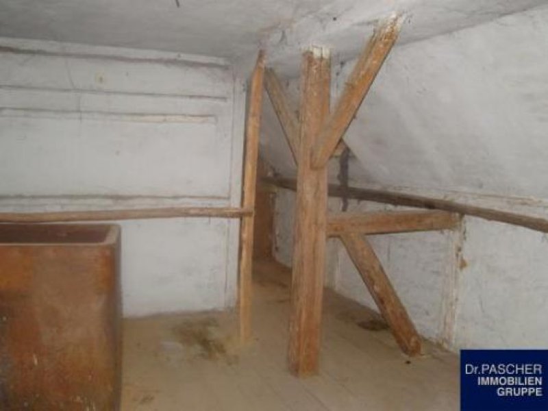 Delitzsch Gutshaus in Delitzsch mit bis zu ca. 3.000m² Grundstück Haus kaufen