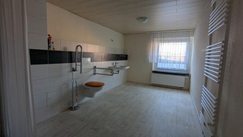 Colditz WOHN- UND GESCHÄFTSHAUS IN COLDITZ - RENOVIERUNGSBEDÜRFTIG + KEIN DENKMALSCHUTZ Haus kaufen