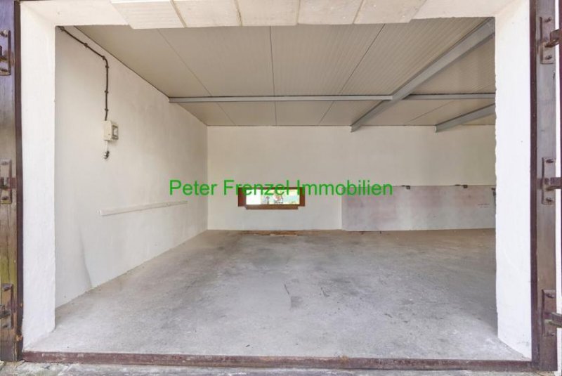 Naunhof gepflegtes Einfamilienhaus mit Pool, großem Garten und 2 Garagen Haus kaufen