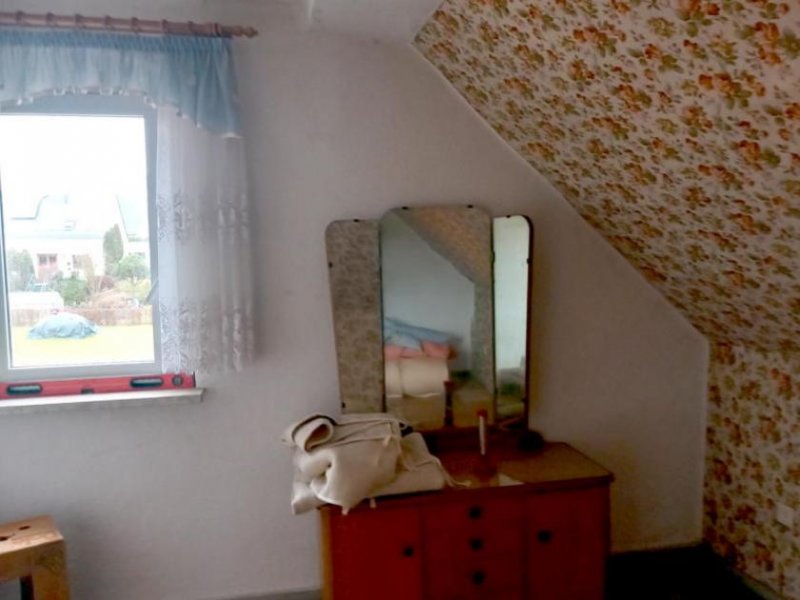 Waldheim ObjNr:B-19789 - Mehrgenerationenhaus möchte aus dem Dornröschenschlaf geholt werden Haus kaufen