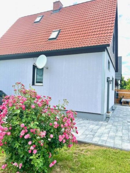 Merseburg Tolle DHH in absolut ruhiger Lage+großer Garten+Doppelgarage+Brunnen+Kamin+EBK Haus kaufen