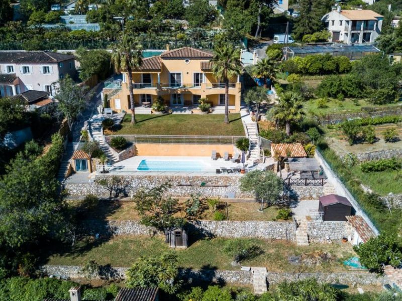 Golfe-Juan SANREALTY | Mediterrane Villa in den Hügeln von Golfe-Juan Haus kaufen