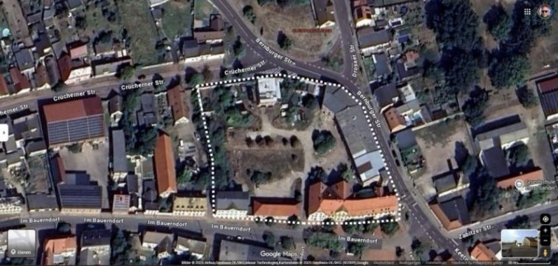 Osternienburg OHNE BANK finanzierbar: Gutshof-Ensemble mit MFH, Gutshaus & Scheunentrakt Haus kaufen