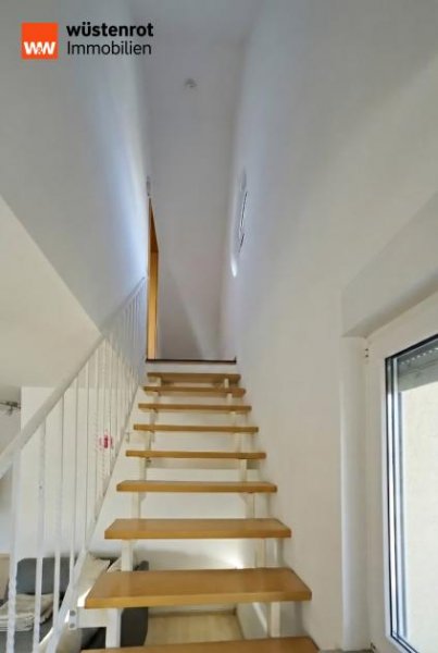 Weißenfels Das eigene Nest - Maisonette-Wohnung mit Sonnenbalkon 57 m² Weißenfels-West frei nach Vereinbarung Wohnung kaufen