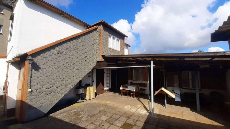 Coswig Beziehbares Haus mit Garten, Gartenhaus, Carport und Doppelgarage - auch für größere Familien Haus kaufen