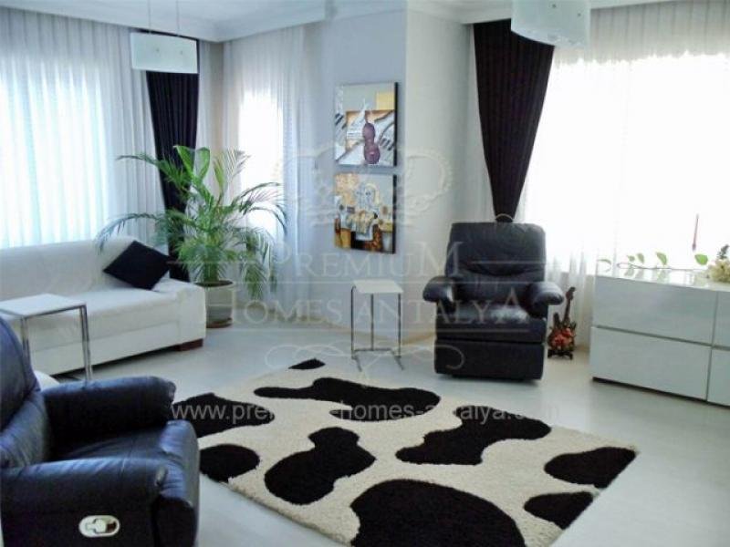 Antalya-Konyaalti Moderne Maisonette-Penthouse Wohnung mit viel Platzangebot und wunderschöner Dachterrasse Wohnung kaufen