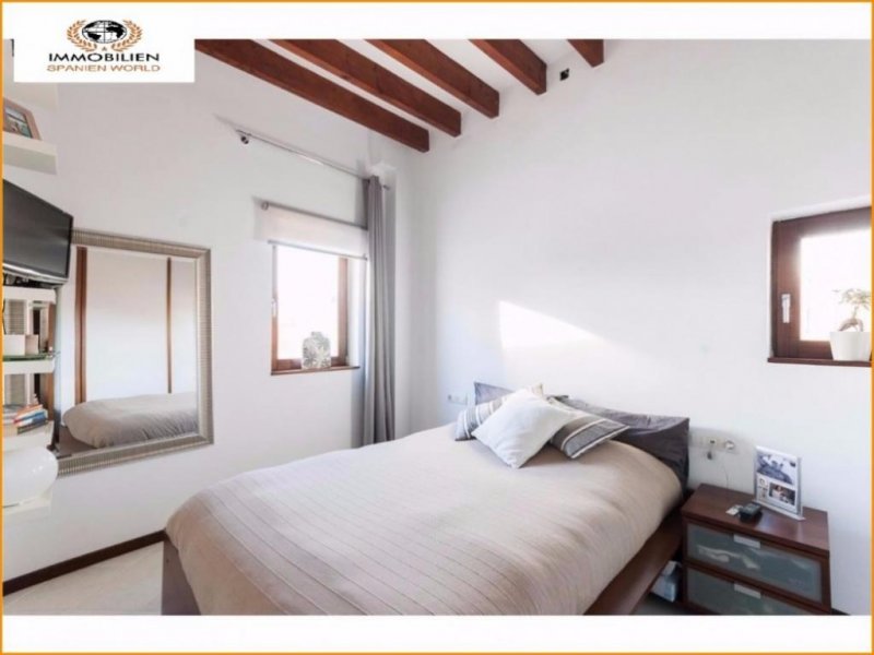 Palma de Mallorca Sonninges Penthouse mit Terrase an einen schönen Platz in der Altstadt. Wohnung kaufen