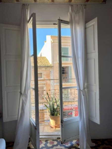 Palma de Mallorca Wunderbare Altstadtwohnung im typischen, mallorquinischen Stil Wohnung kaufen
