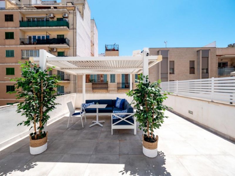 Palma de Mallorca Neuwertiges Penthouse in Palma City mit privater Dachterrasse und Spabereich - Innenpool und Sauna Wohnung kaufen