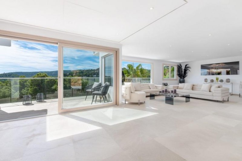 Palma / Son Vida Moderne und exklusive Villa in Son Vida Haus kaufen