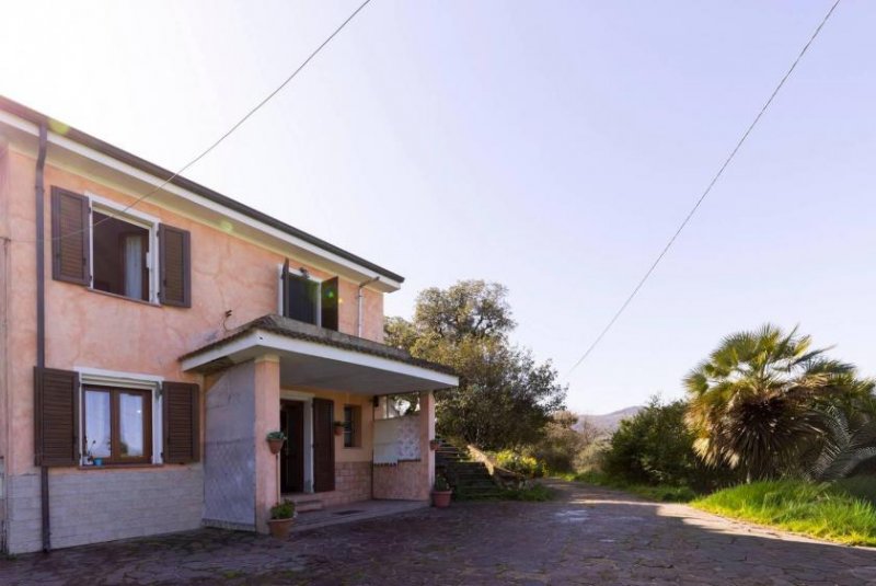 Ozieri Landhaus mit Grundstück in Benamajore Haus kaufen