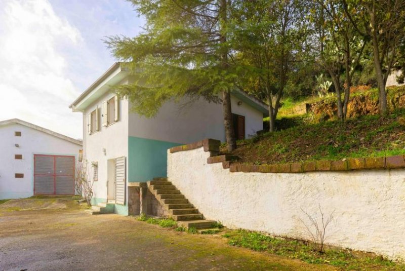 Ozieri Villa Bianca - Ozieri Haus mit Gästehaus und großem Umschwung Haus kaufen