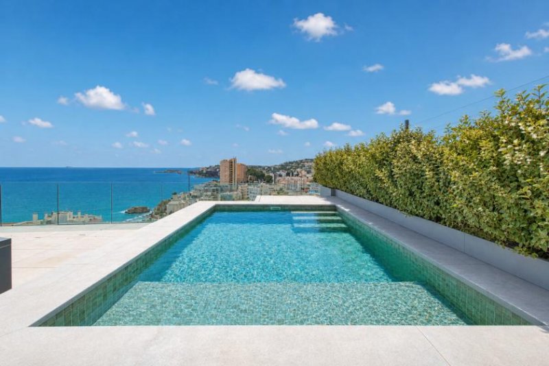 Palma / Cala Major Leben am Meer: Exklusives Duplex-Penthouse mit 105 m² Dachterrasse und privatem Pool Wohnung kaufen