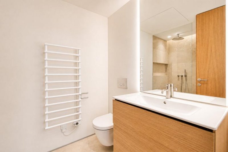 Palma / Cala Major Mallorca fühlen, Luxus leben – moderne Meerblickwohnung mit eigenem Pool Wohnung kaufen