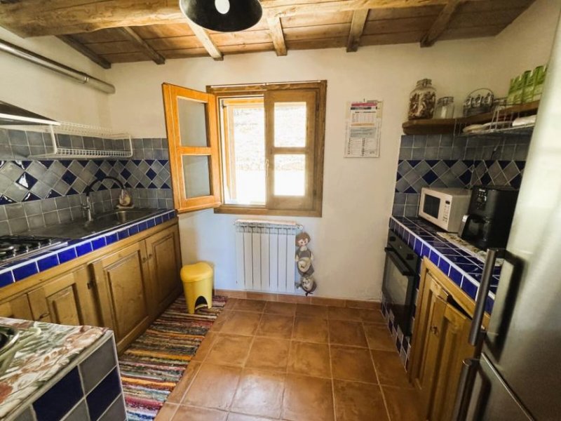 Aggius Restauriertes Stazzo mit Magazin auf 1 Hektar Grundstück, Aggius Haus kaufen