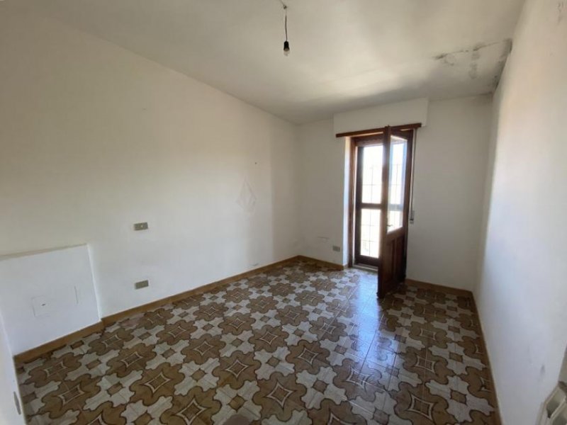 Aglientu Renovierungsbedürftiges Haus an der Piazza Alivia, Aglientu Haus kaufen