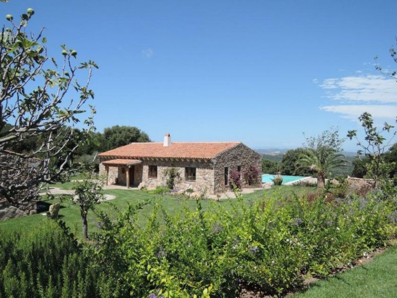 Luogosanto Landhaus mit Pool in herrlicher Landschaft in der Gallura Haus kaufen