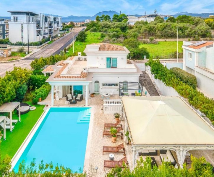 Olbia Spectakuläre Villa in Olbia Sardinien Haus kaufen