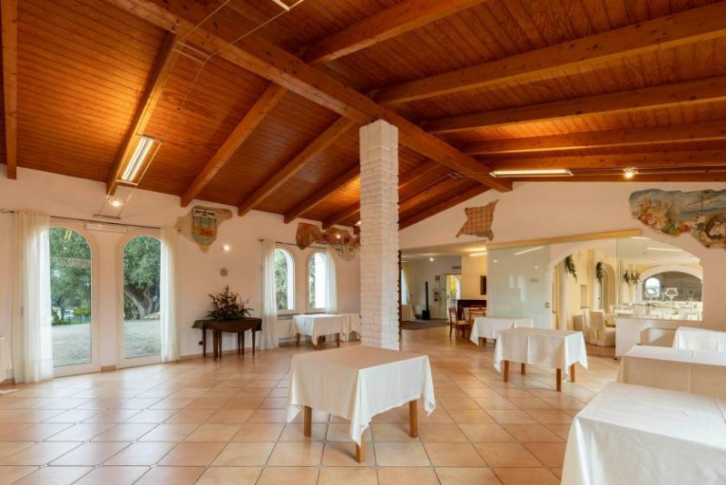 Sorso Eventlocation Sportcenter, Schwimmbad, Pizzeria oder Privatanwesen Haus kaufen