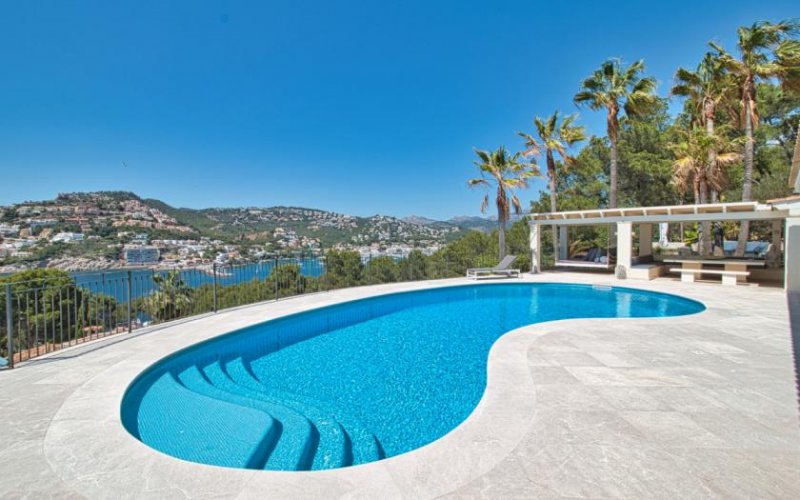 Andratx / Port d'Andratx Exklusive mediterrane Villa mit atemberaubendem Meerblick in bester Lage von Port d'Andratx Haus kaufen