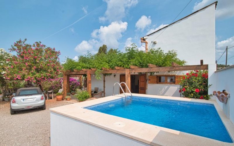 Andratx / Port d'Andratx Idyllische Finca mit traumhaftem Garten und fußläufiger Entfernung zum Hafen von Port Andratx Haus kaufen
