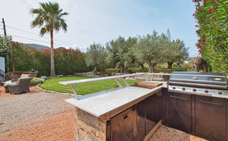 Andratx / Port d'Andratx Idyllische Finca mit traumhaftem Garten und fußläufiger Entfernung zum Hafen von Port Andratx Haus kaufen