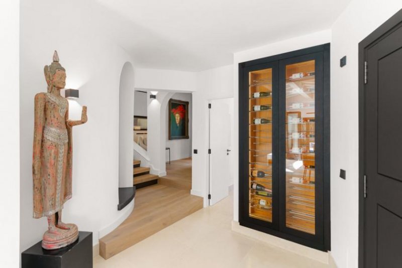 Andratx / Port d'Andratx Villa im Beachhouse Design mit traumhaftem Garten in Puerto de Andratx Haus kaufen