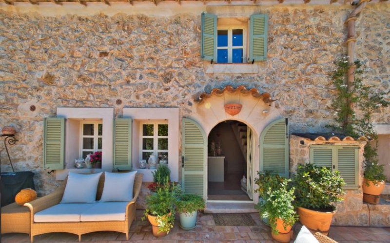 Andratx / s'Arracó Zauberhafte Finca mit mehreren Terrassen, Pool, Gästehaus und absoluter Privatsphäre in S’Arraco Haus kaufen