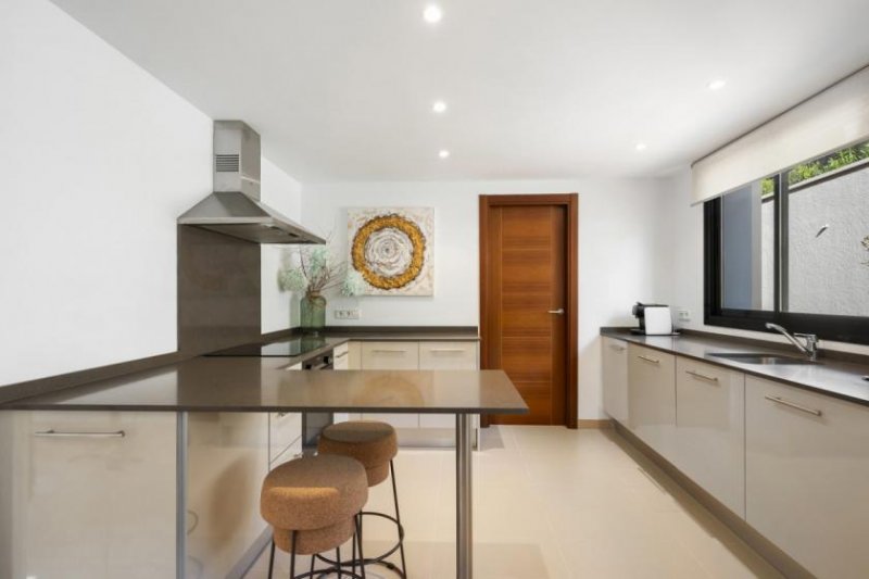 Andratx / Camp de Mar Großzügige Erdgeschoss-Wohnung in privilegierte Lage in Camp de Mar Wohnung kaufen