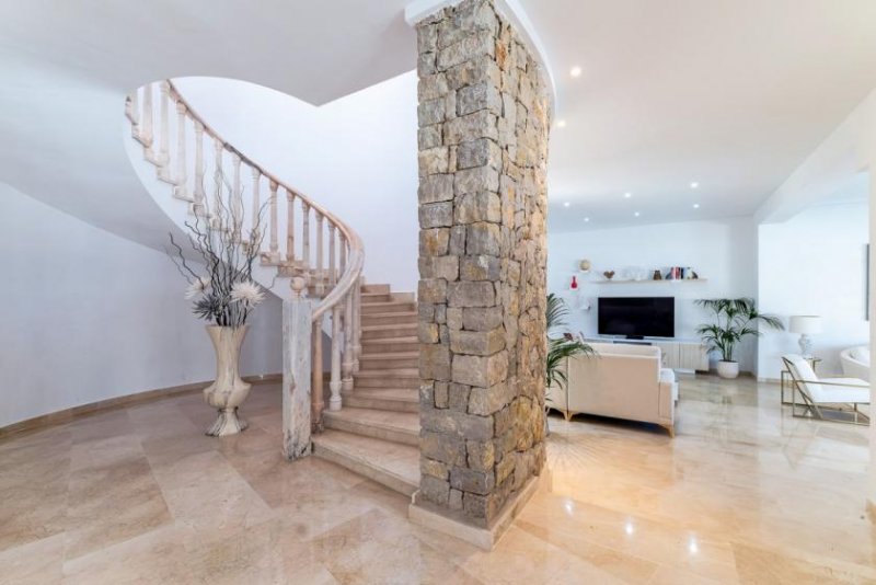 Andratx / Urbanització Es Camp de Mar Gepflegte Mediterrane Villa in begehrte Lage und mit traumhaften Meerblick Haus kaufen