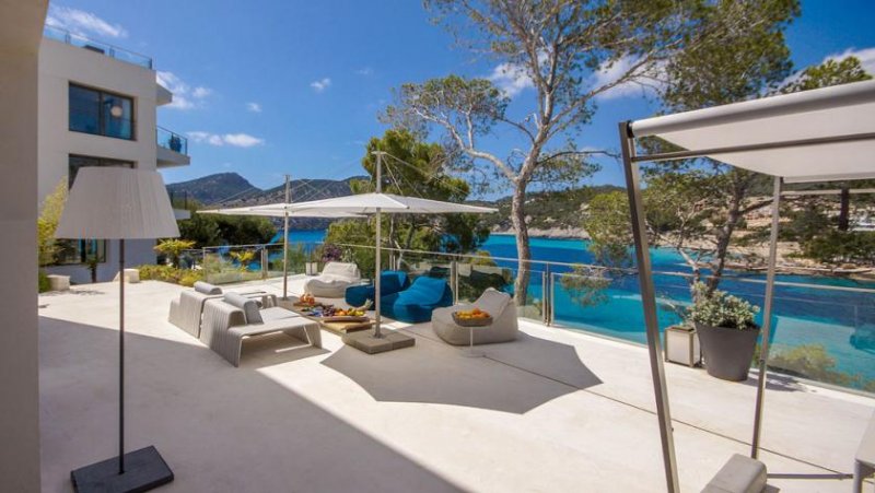 Andratx / Urbanització Es Camp de Mar Luxusanwesen in 1. Meereslinie mit Meerzugang und separatem Gästehaus in Camp de Mar Haus kaufen