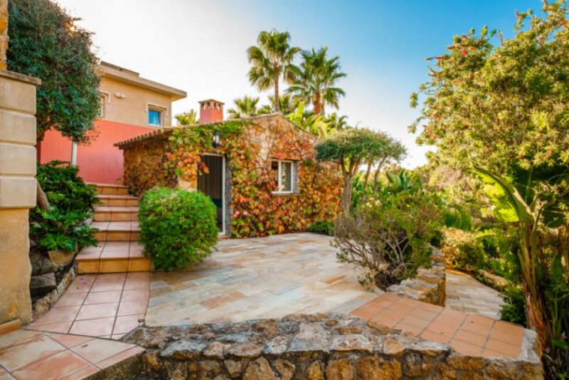 Calvià / Peguera Beeindruckende mediterrane Villa in Paguera Haus kaufen