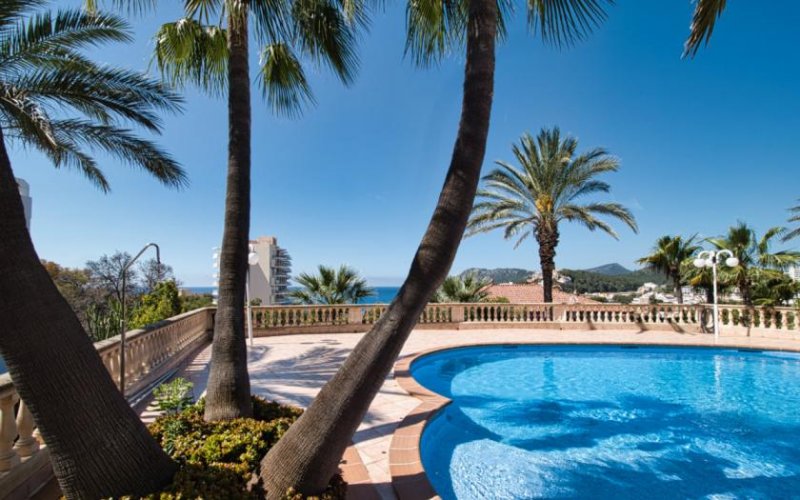 Calvià / Peguera Exklusive, großzügige Villa in Paguera mit Meerblick – inklusive Ferienvermietungslizenz Haus kaufen