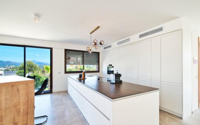 Calvià / Santa Ponça Ein Refugium der Extraklasse: Design-Villa mit Pool & Meerblick Haus kaufen